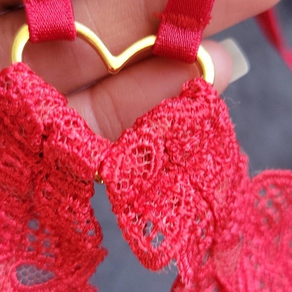 Victoria's secret bra 32D. Lipstick red. Christmas, Santa Baby! Halter n… - Picture 8 of 9